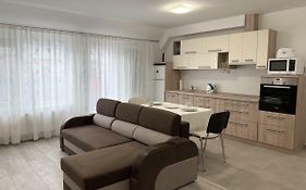 Exclusive Home - C. Apartman